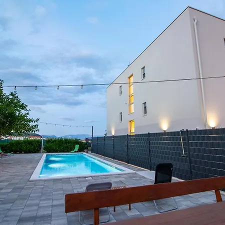 Bulli Apartamento Trogir