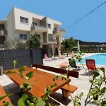 Bulli Appartement Trogir